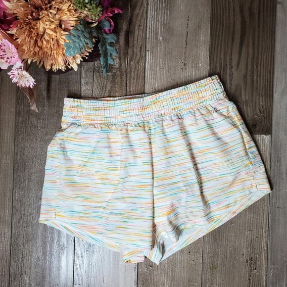 DSG White Colorful Print Running Shorts Girls Size Medium 10-12 NWOT - Picture 1 of 8